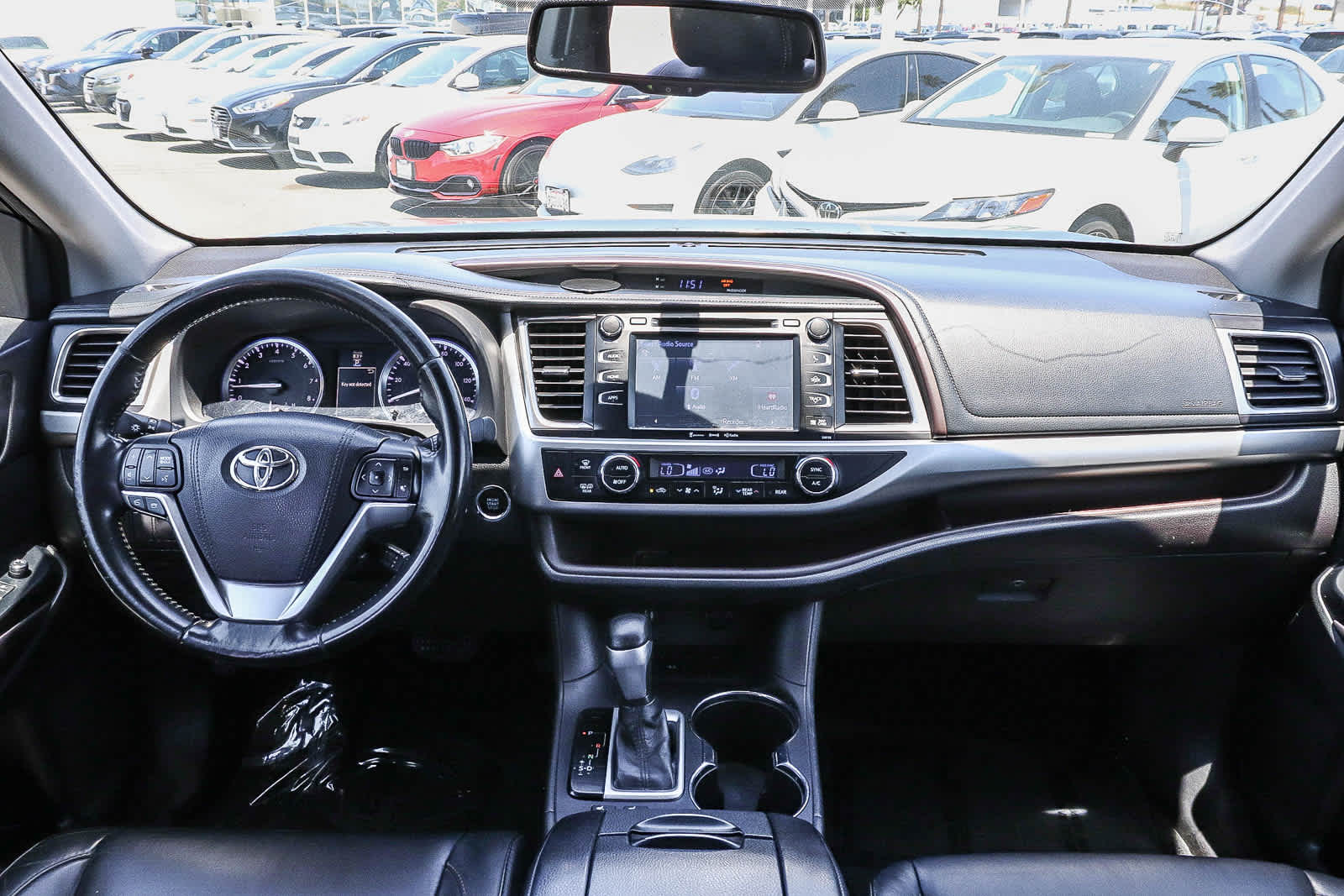 Thumbnail: 2016 Toyota Highlander - 13