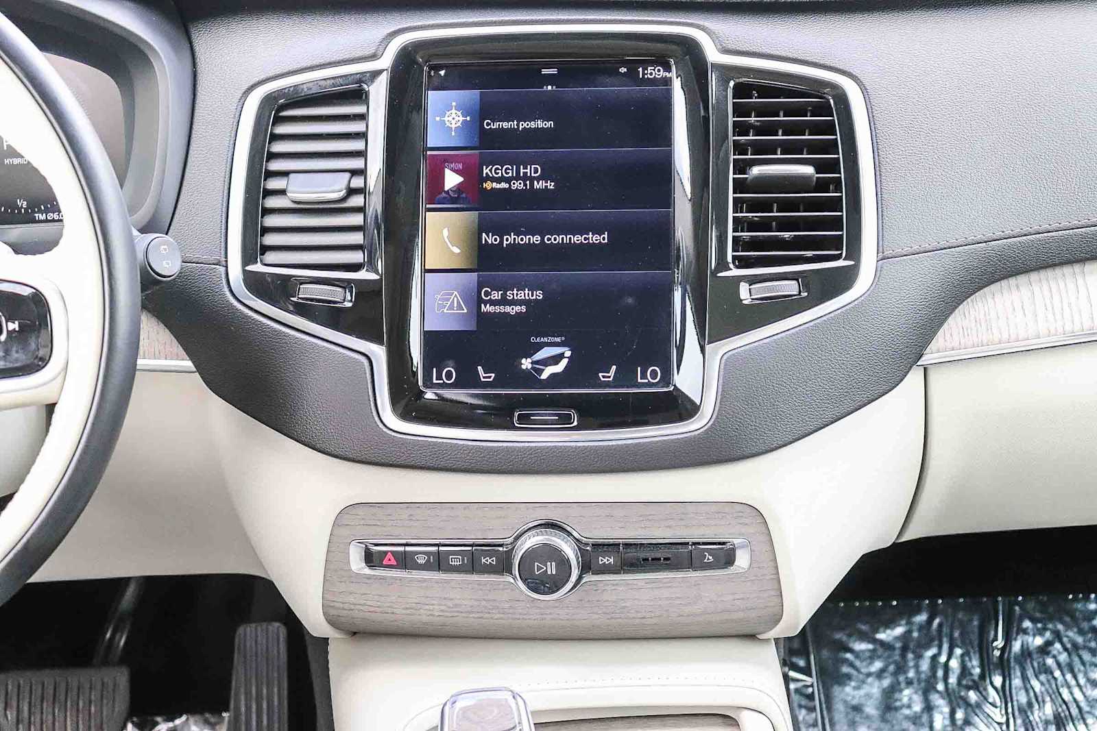 Thumbnail: 2020 Volvo XC90 - 14