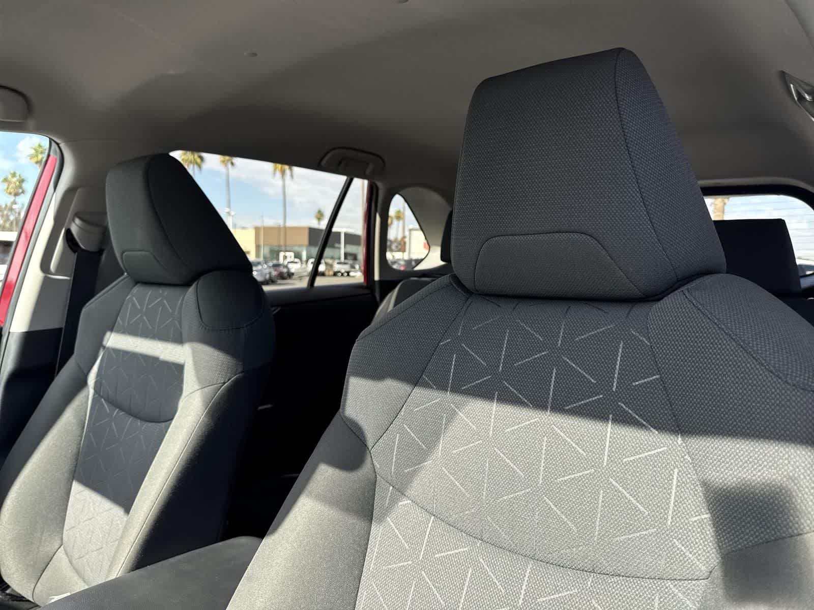 Thumbnail: 2023 Toyota RAV4 - 23