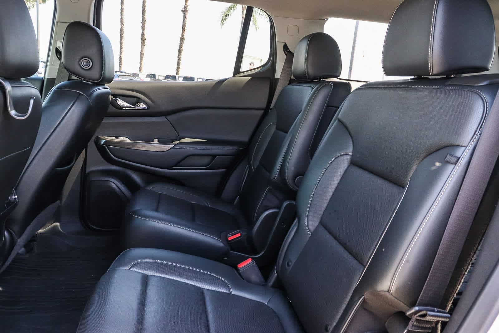 Thumbnail: 2020 GMC Acadia - 22