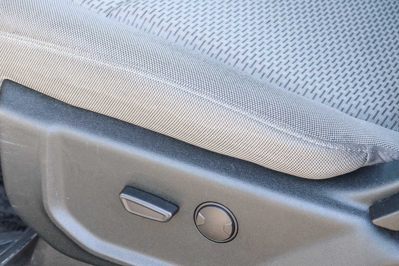 Thumbnail: 2020 Ford Econoline - 28