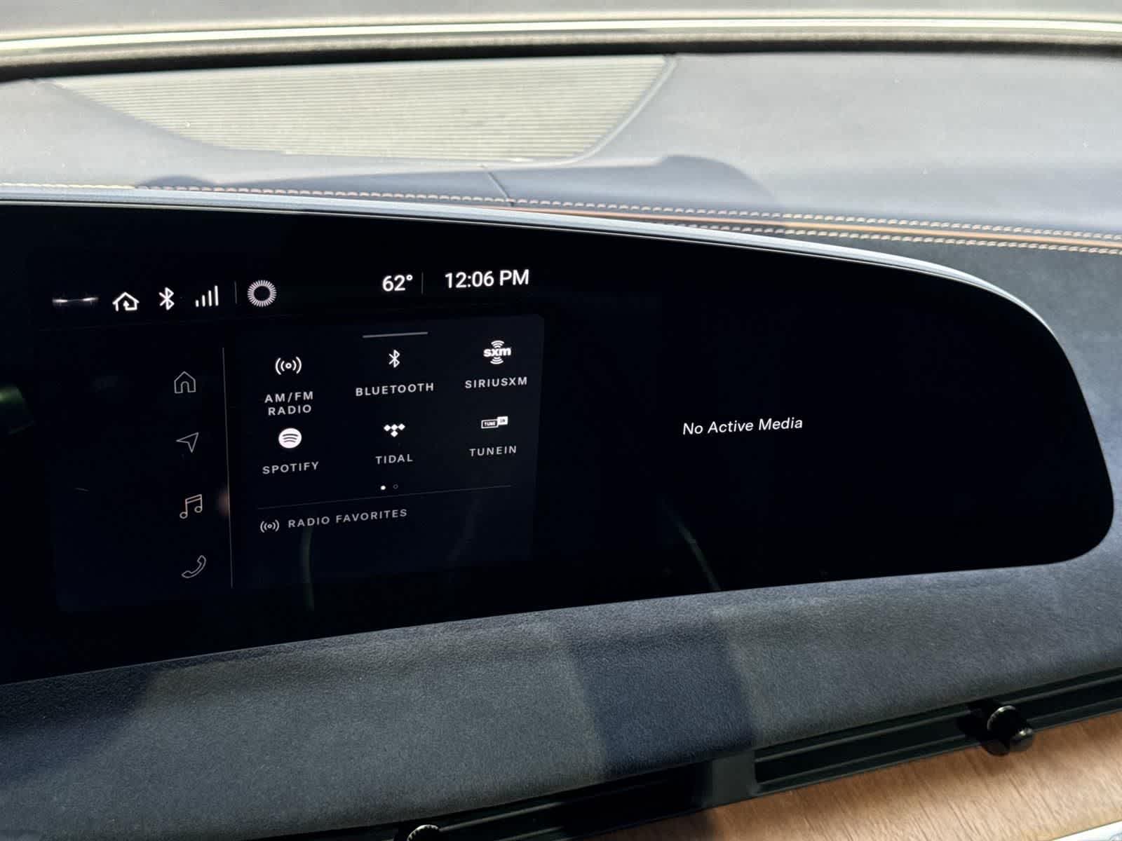 Thumbnail: 2023 Lucid Air - 16