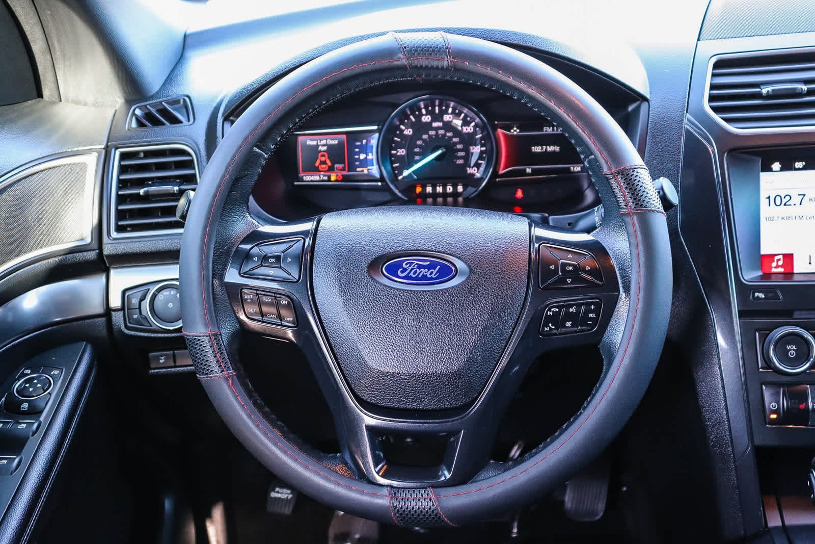 Thumbnail: 2018 Ford Explorer - 17