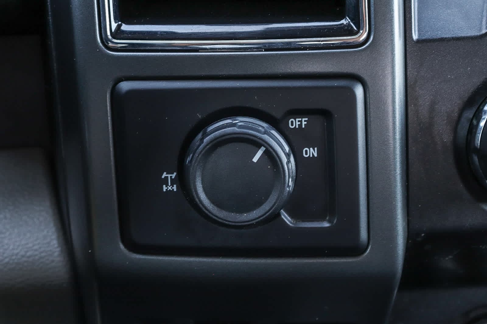 Thumbnail: 2020 Ford Econoline - 32