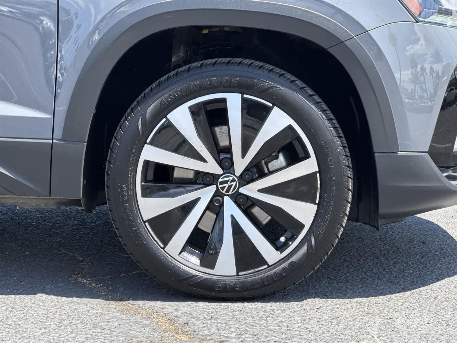 Thumbnail: 2022 Volkswagen Taos - 38