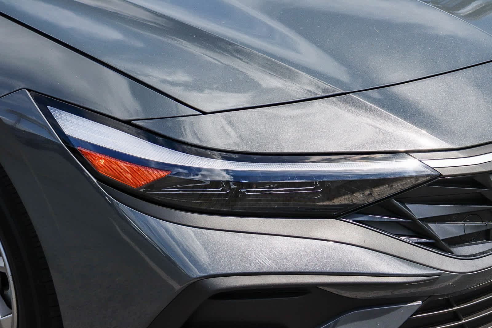 Thumbnail: 2025 Hyundai Elantra - 4