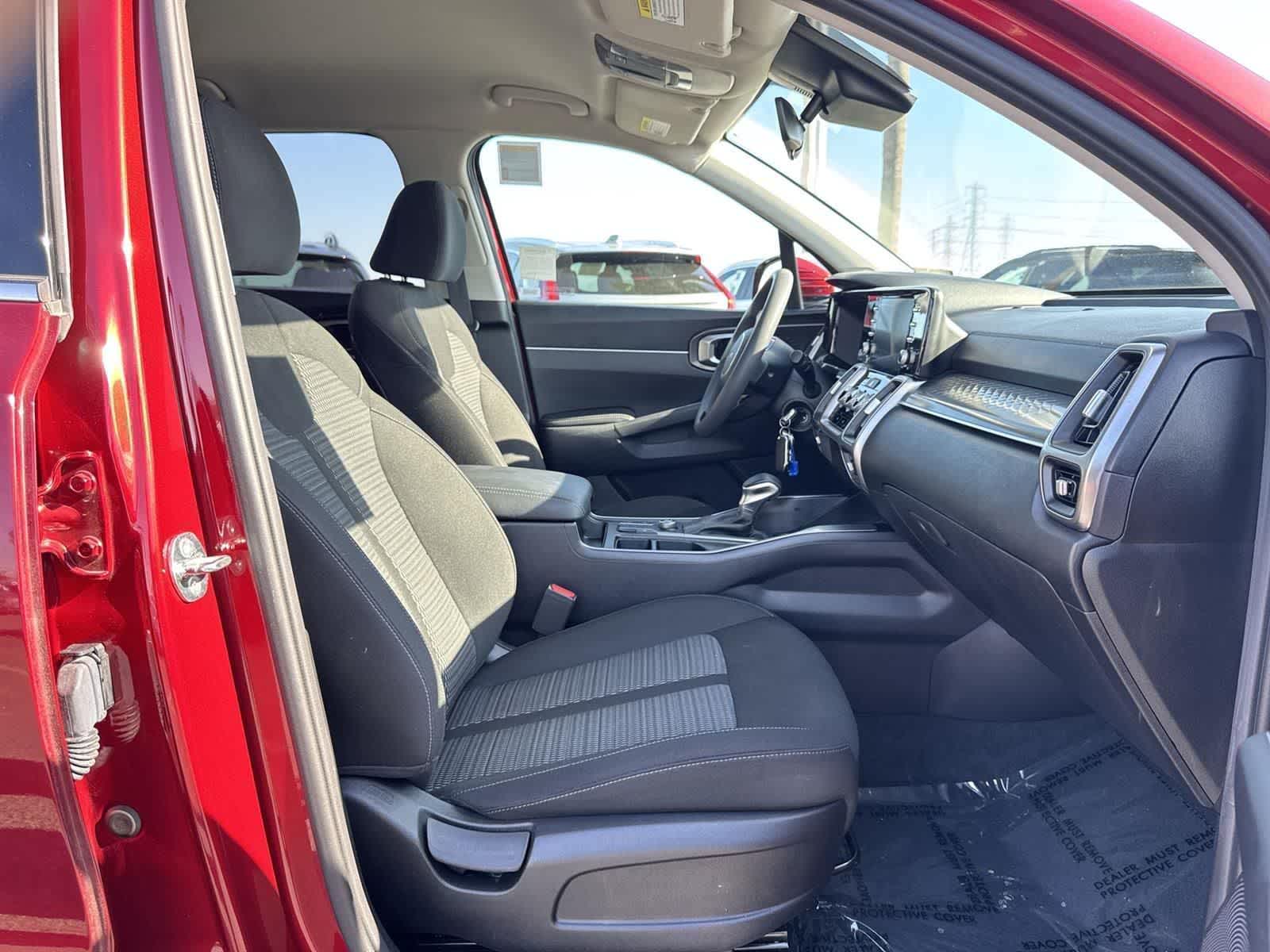 Thumbnail: 2023 Kia Sorento - 20