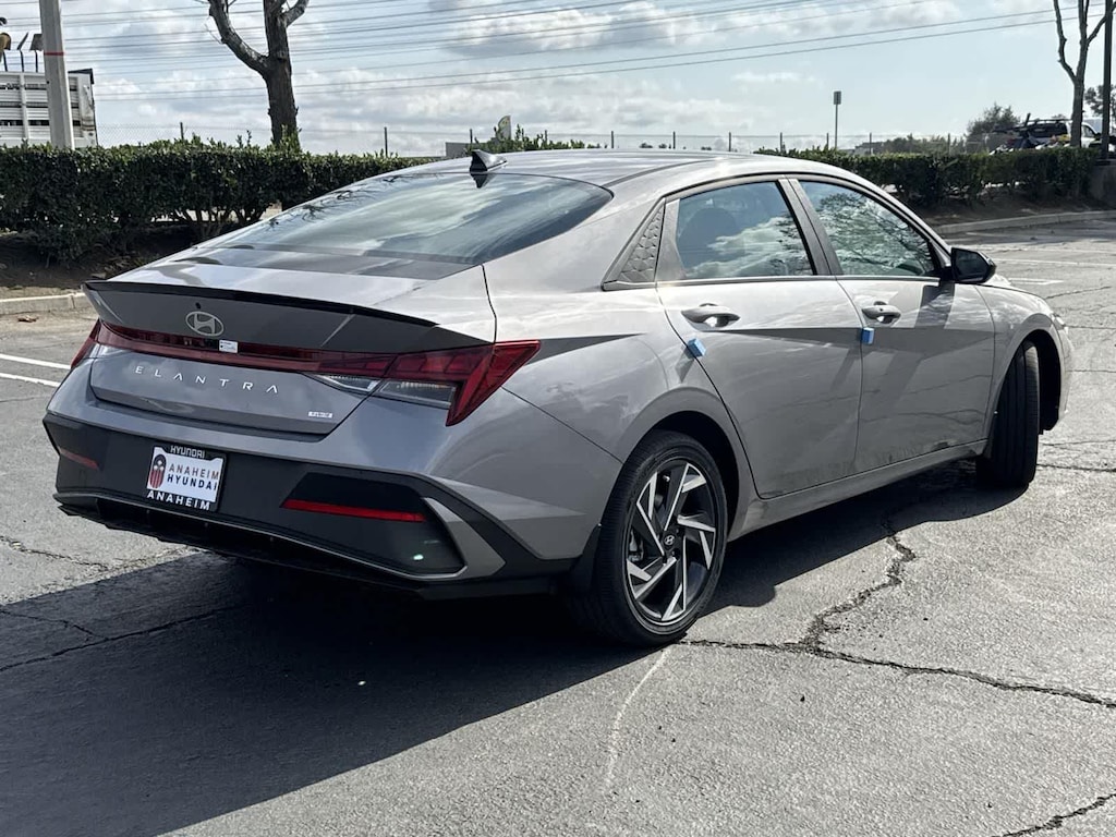 Certified 2025 Hyundai Elantra Hybrid SEL Sport Sedan