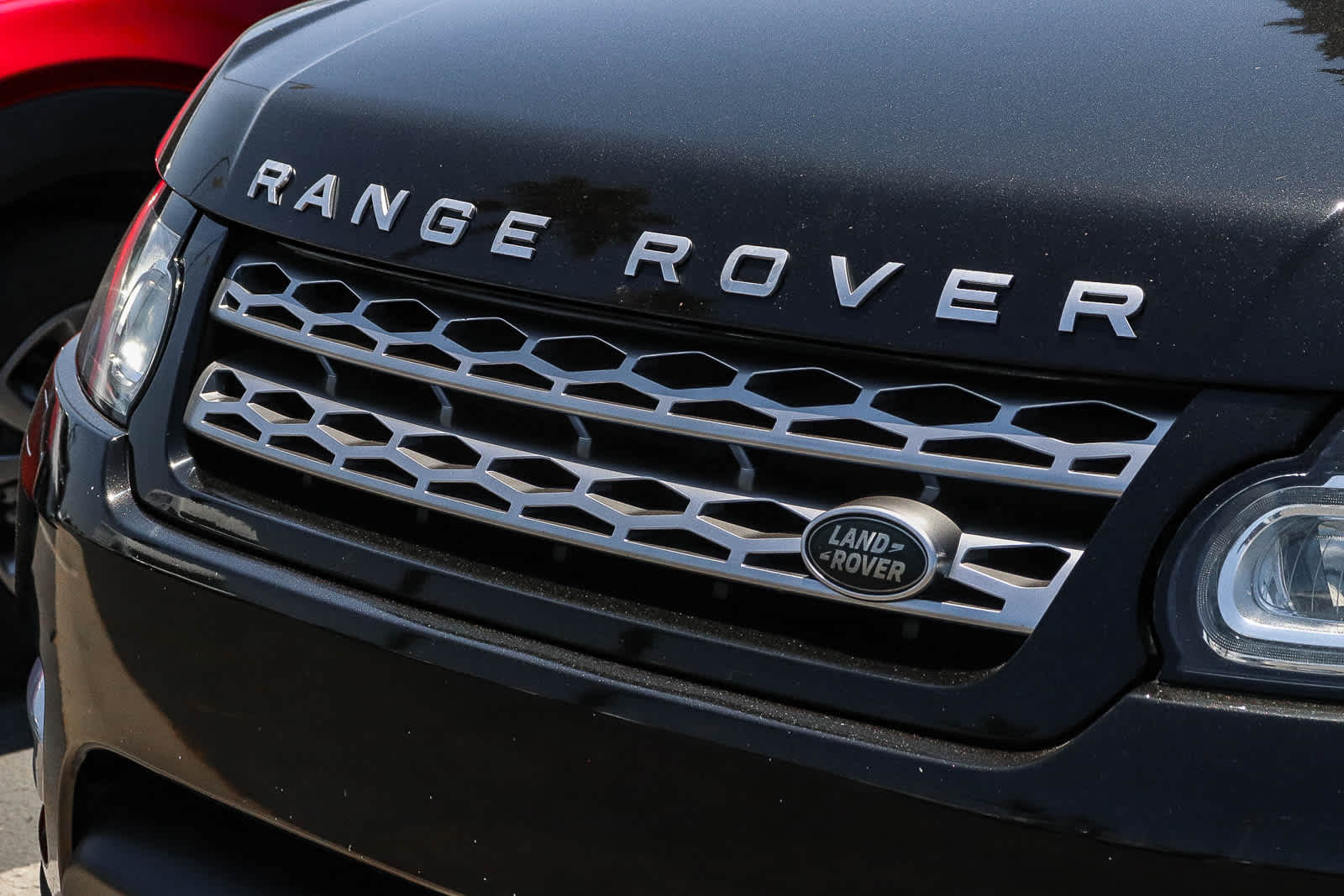 Thumbnail: 2016 Land Rover Range Rover Sport - 2