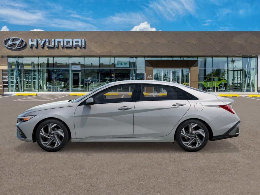 New 2025 Hyundai Elantra SEL Convenience Sedan