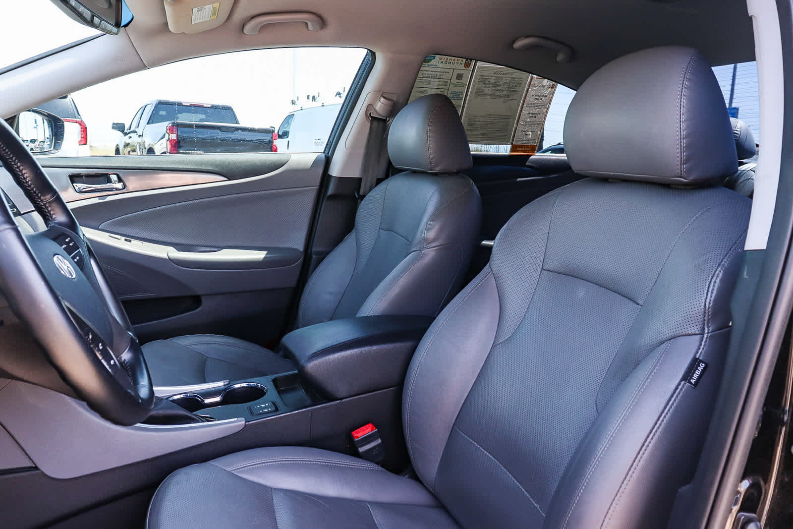 Thumbnail: 2015 Hyundai Sonata - 24