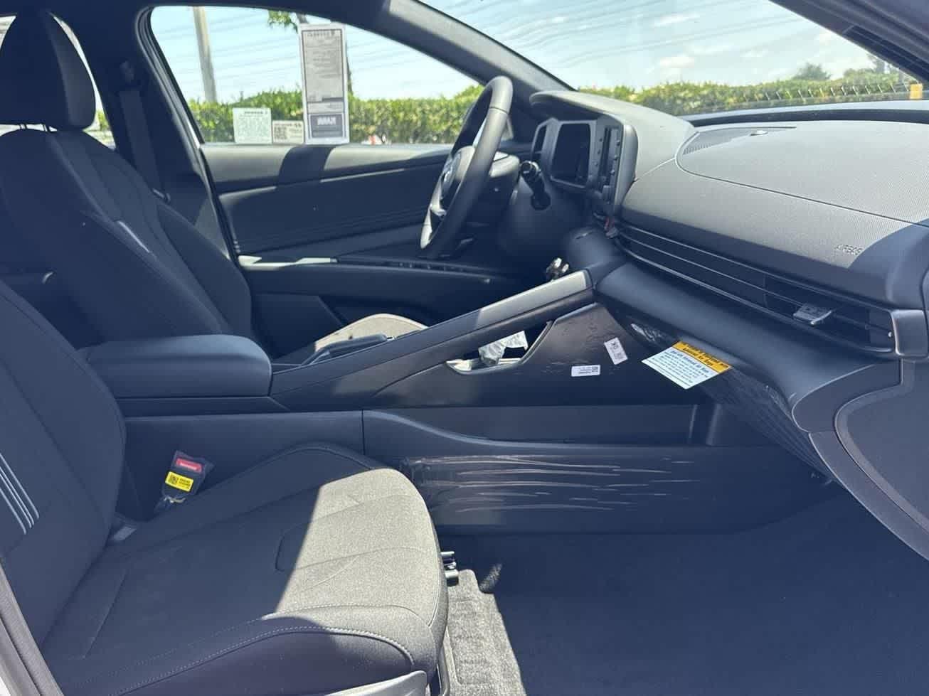 Thumbnail: 2025 Hyundai Elantra - 35