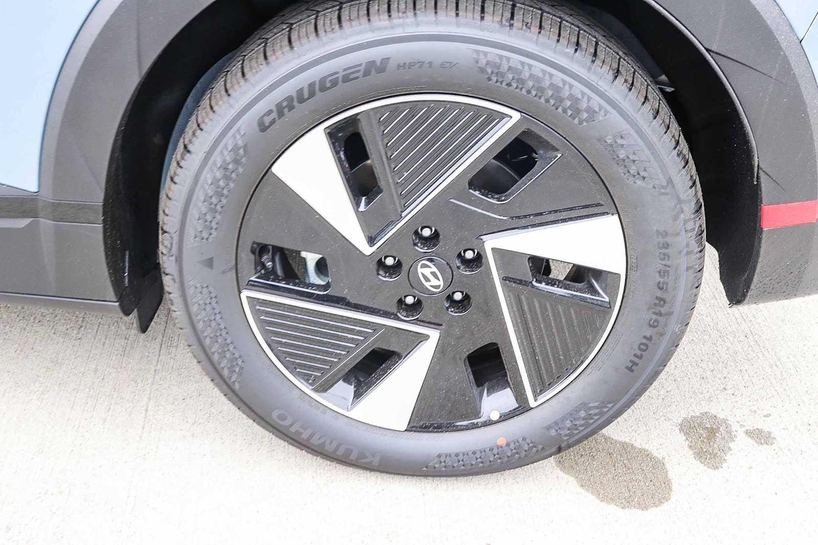 Thumbnail: 2026 Hyundai Ioniq 5 - 11