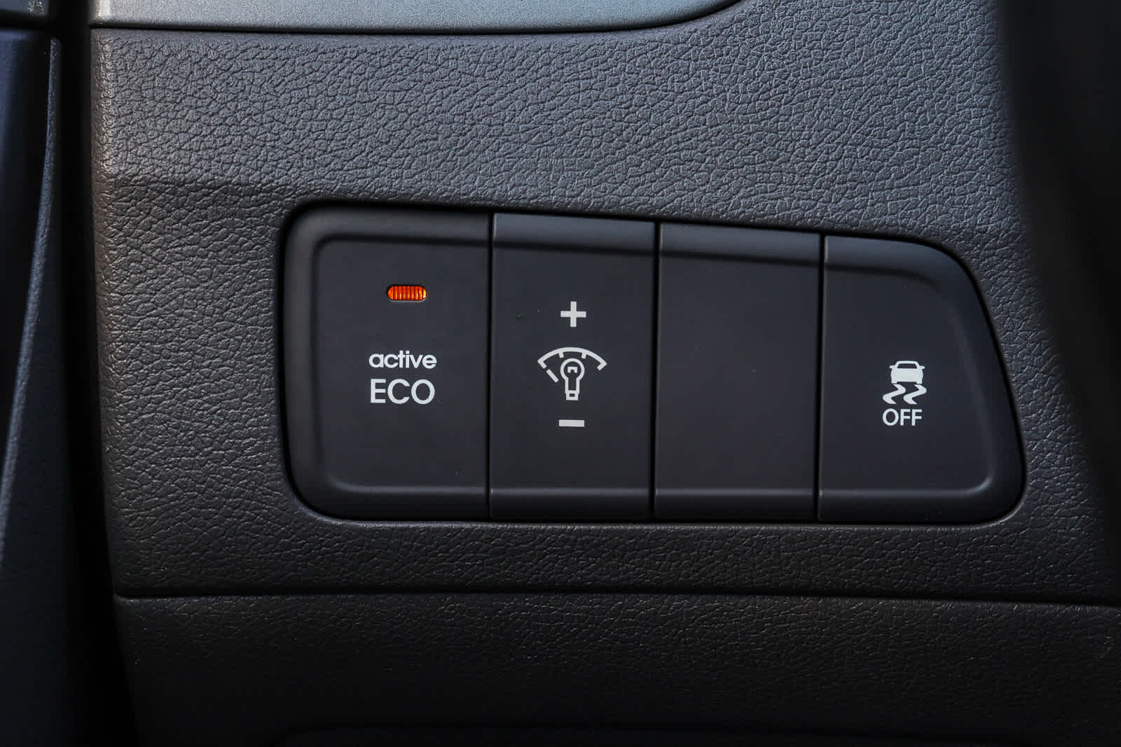Thumbnail: 2014 Hyundai Elantra - 31