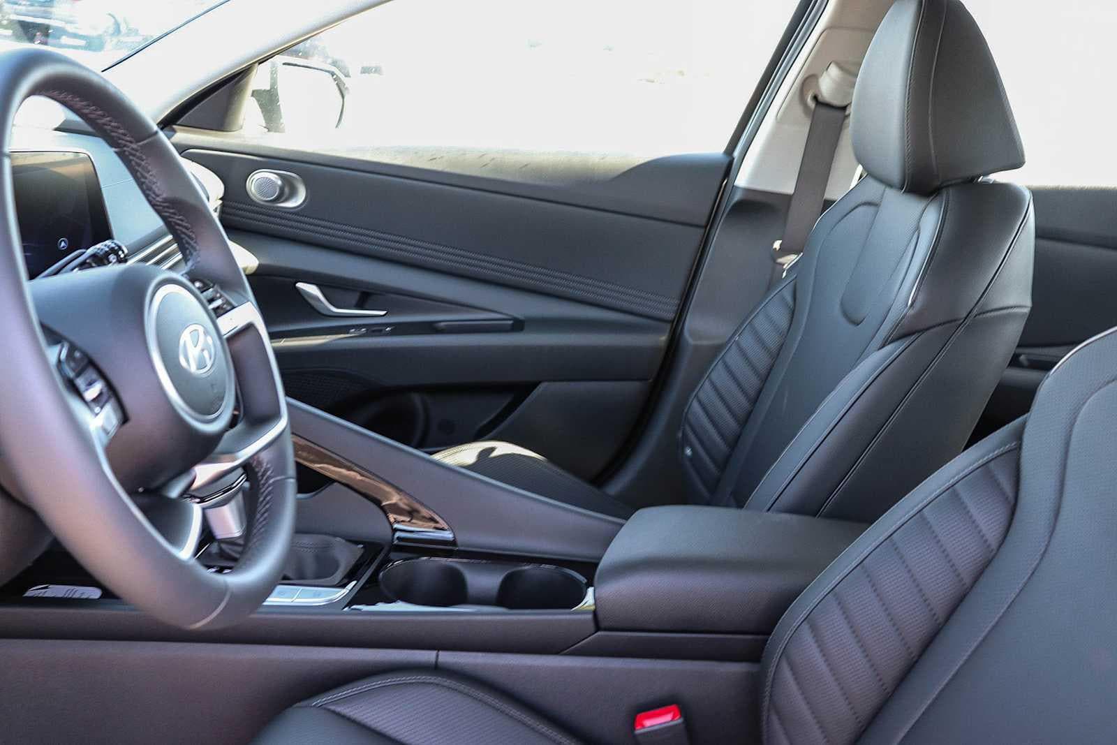 Thumbnail: 2026 Hyundai Elantra - 22