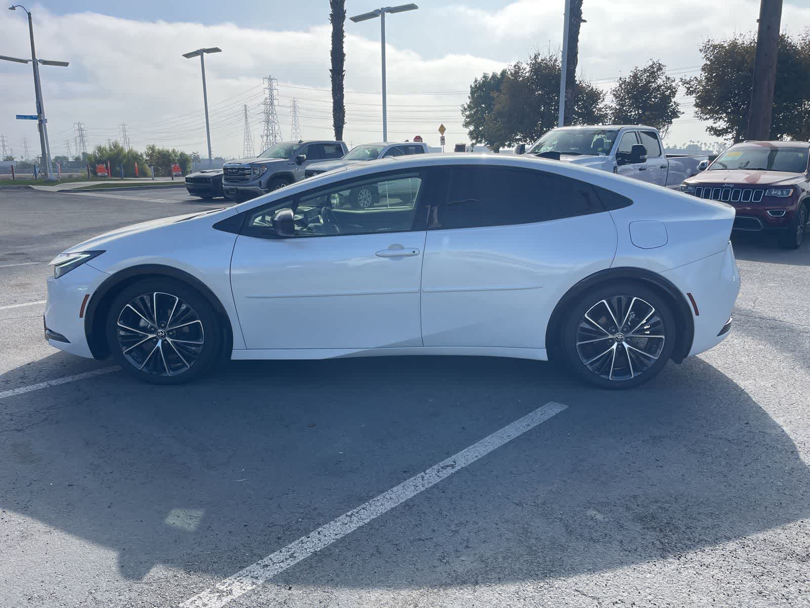 Thumbnail: 2024 Toyota Prius - 7