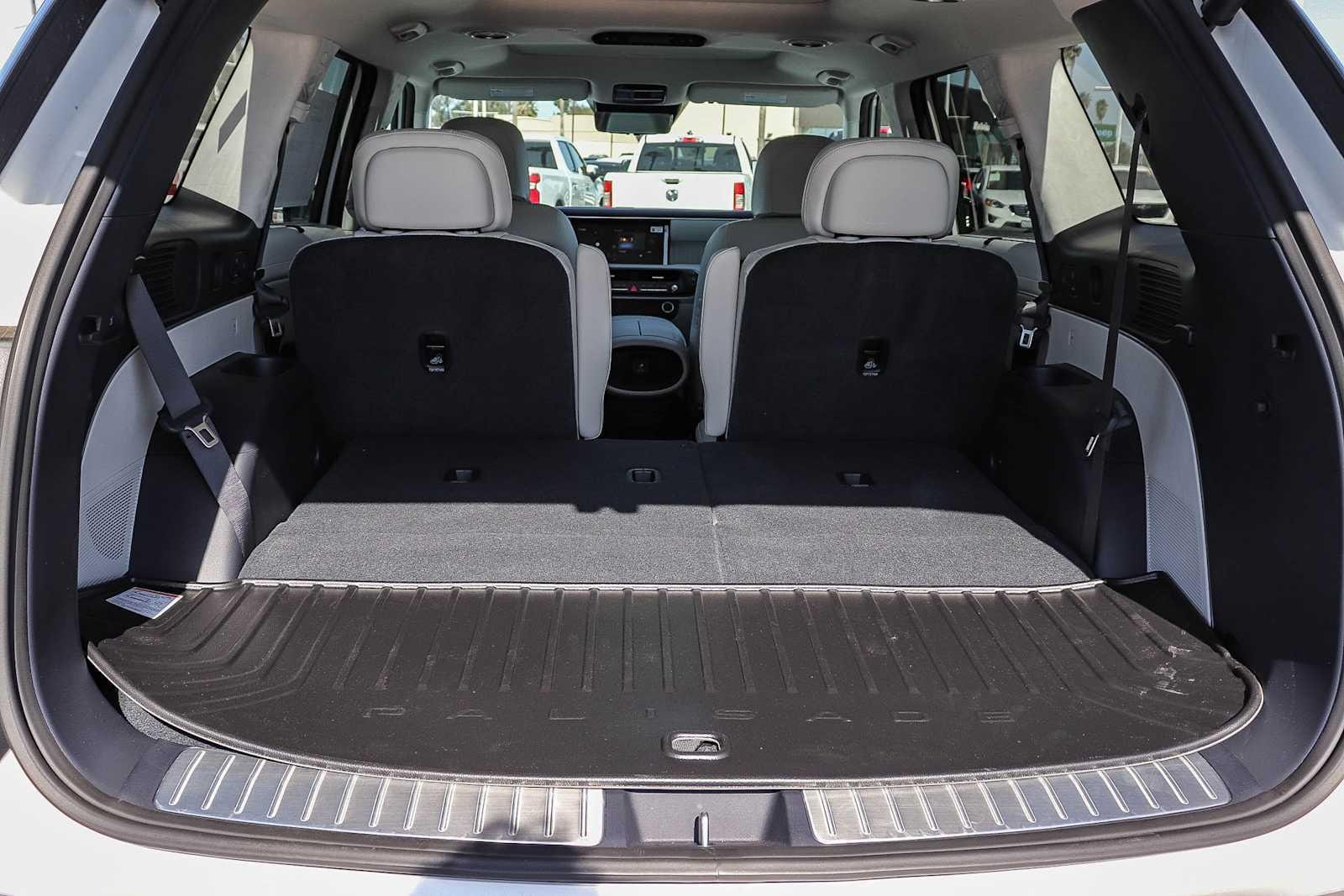 Thumbnail: 2026 Hyundai Santa Fe - 14