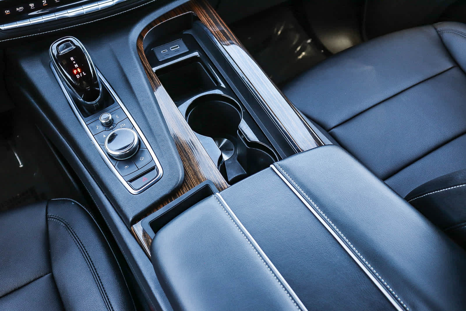 Thumbnail: 2021 Cadillac Escalade - 21