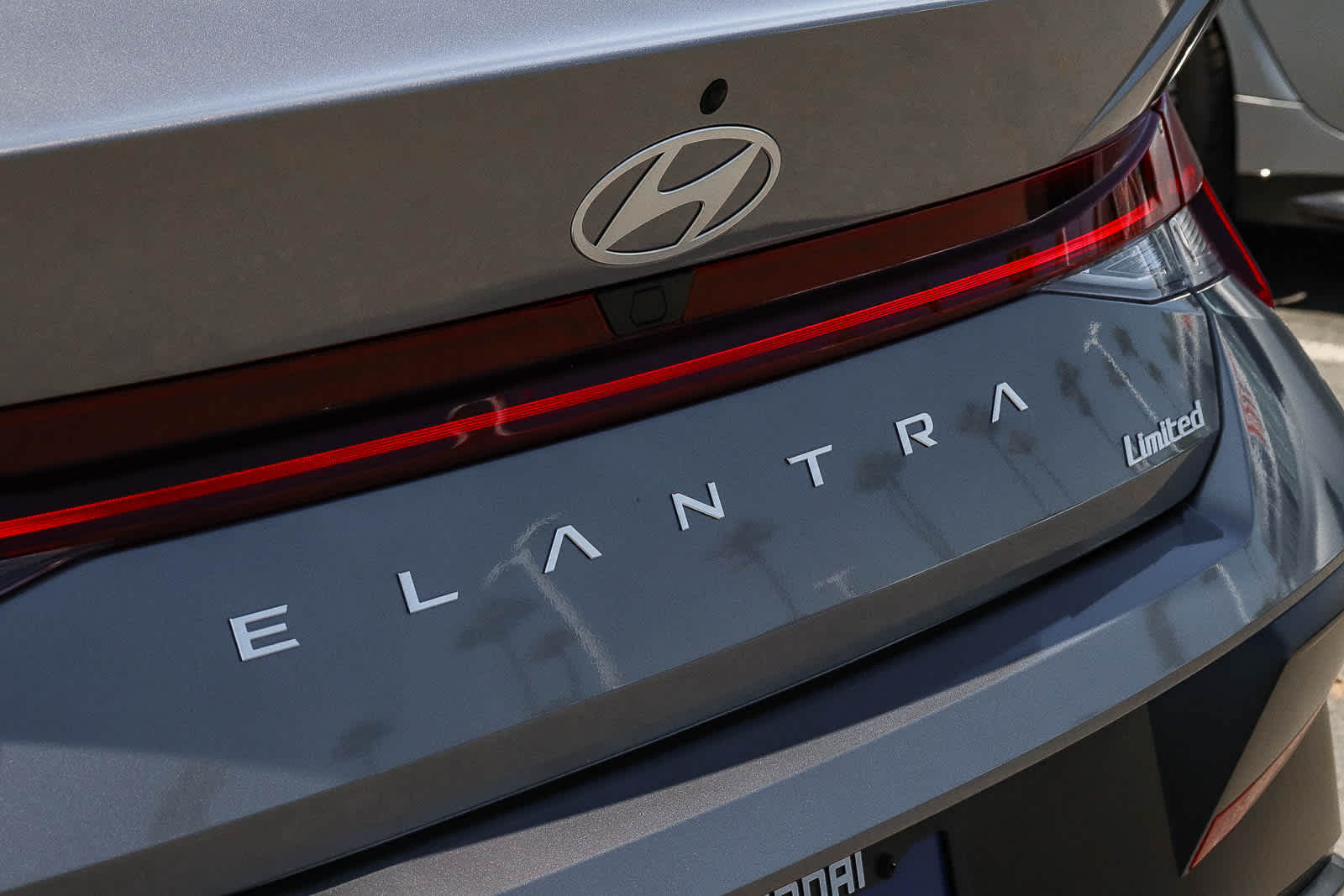 2026 Hyundai Elantra Limited - Photo 12