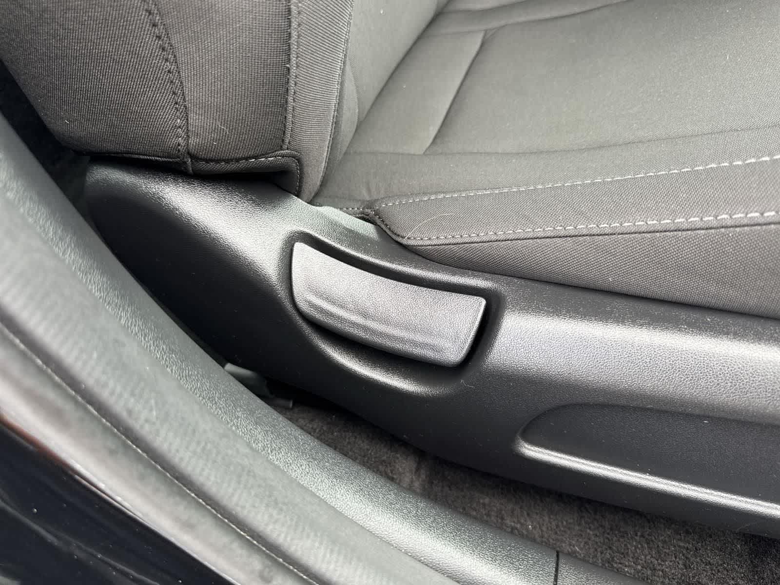 Thumbnail: 2022 Hyundai Elantra - 37