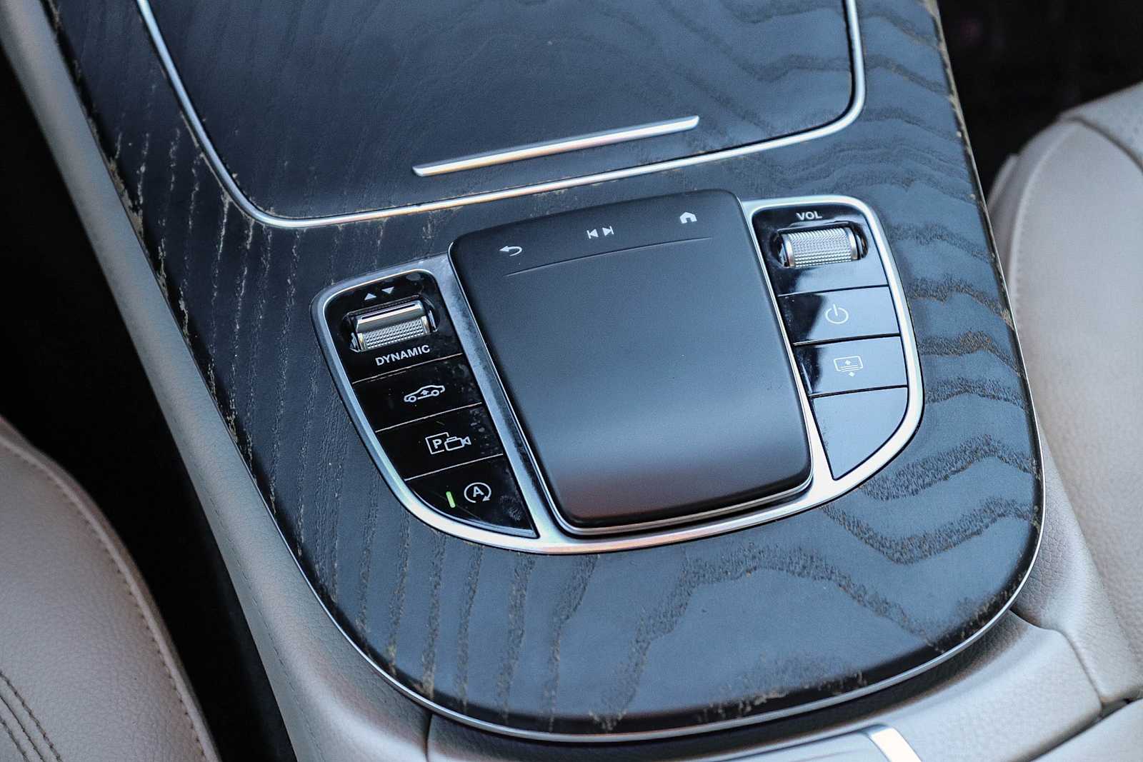 Thumbnail: 2021 Mercedes-Benz E-Class - 14