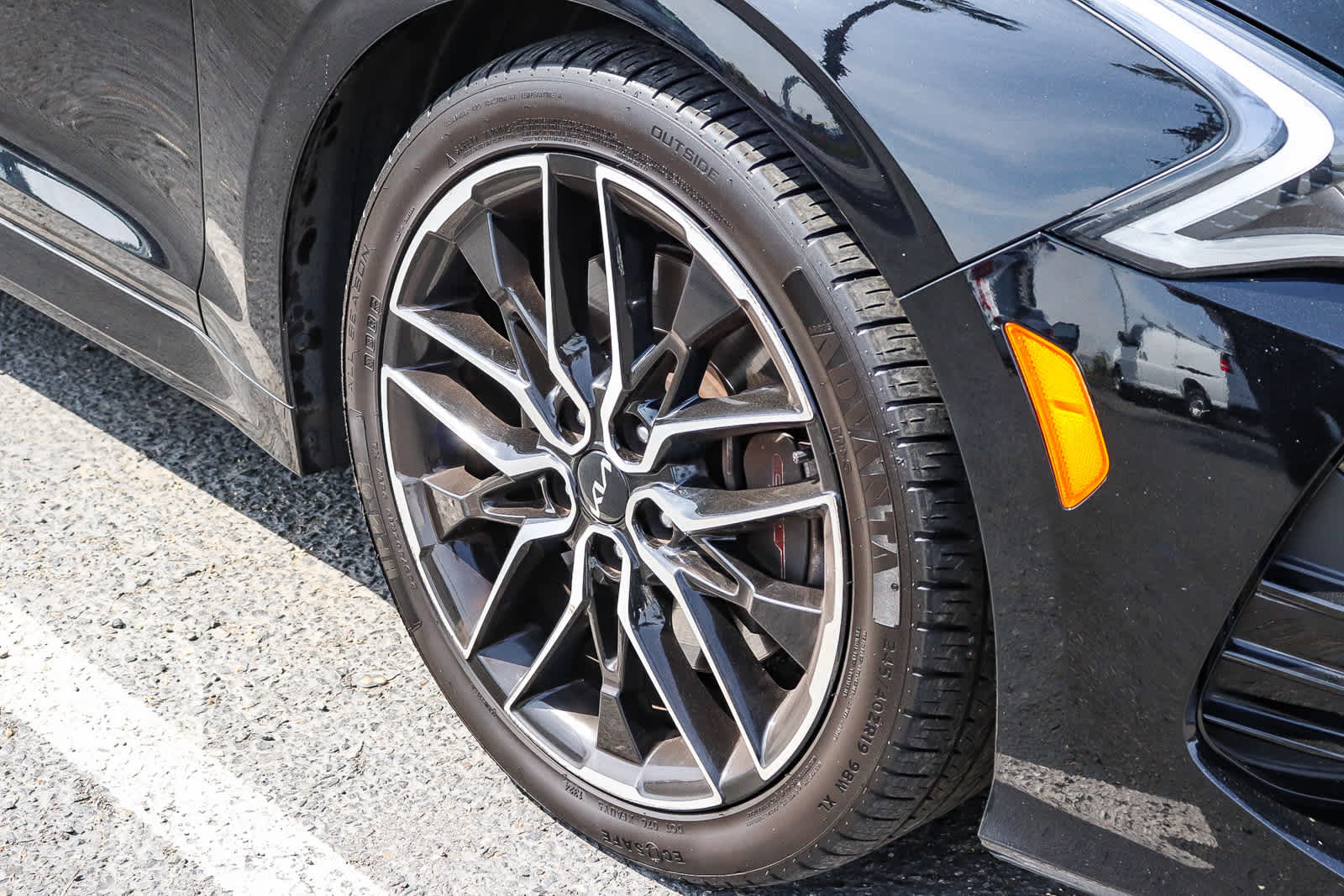 2023 Kia K5 GT photo 4