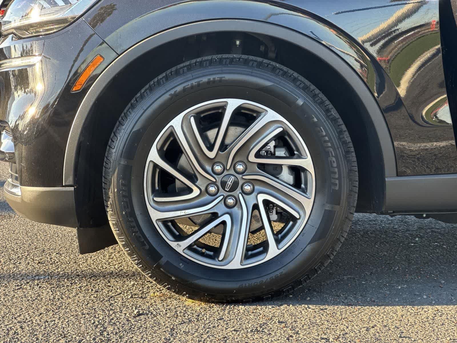 Thumbnail: 2023 Lincoln Aviator - 12