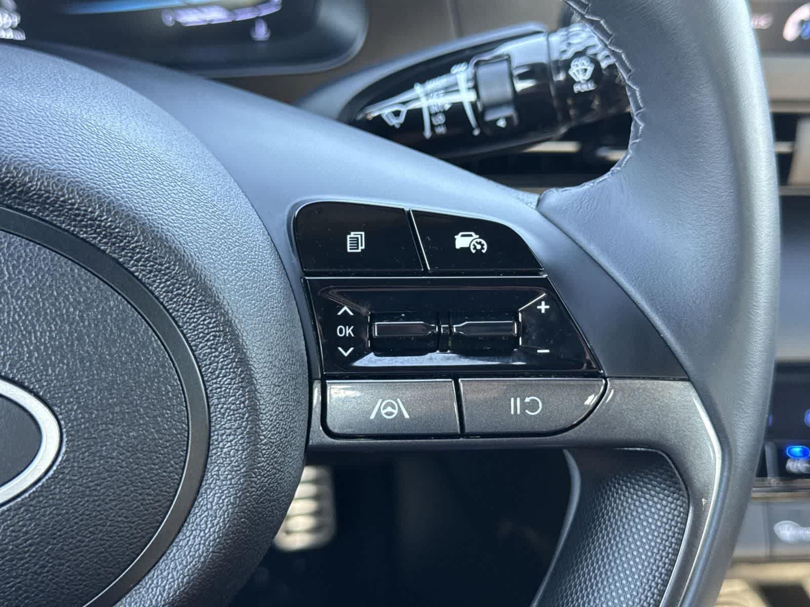 Thumbnail: 2025 Hyundai Elantra - 11