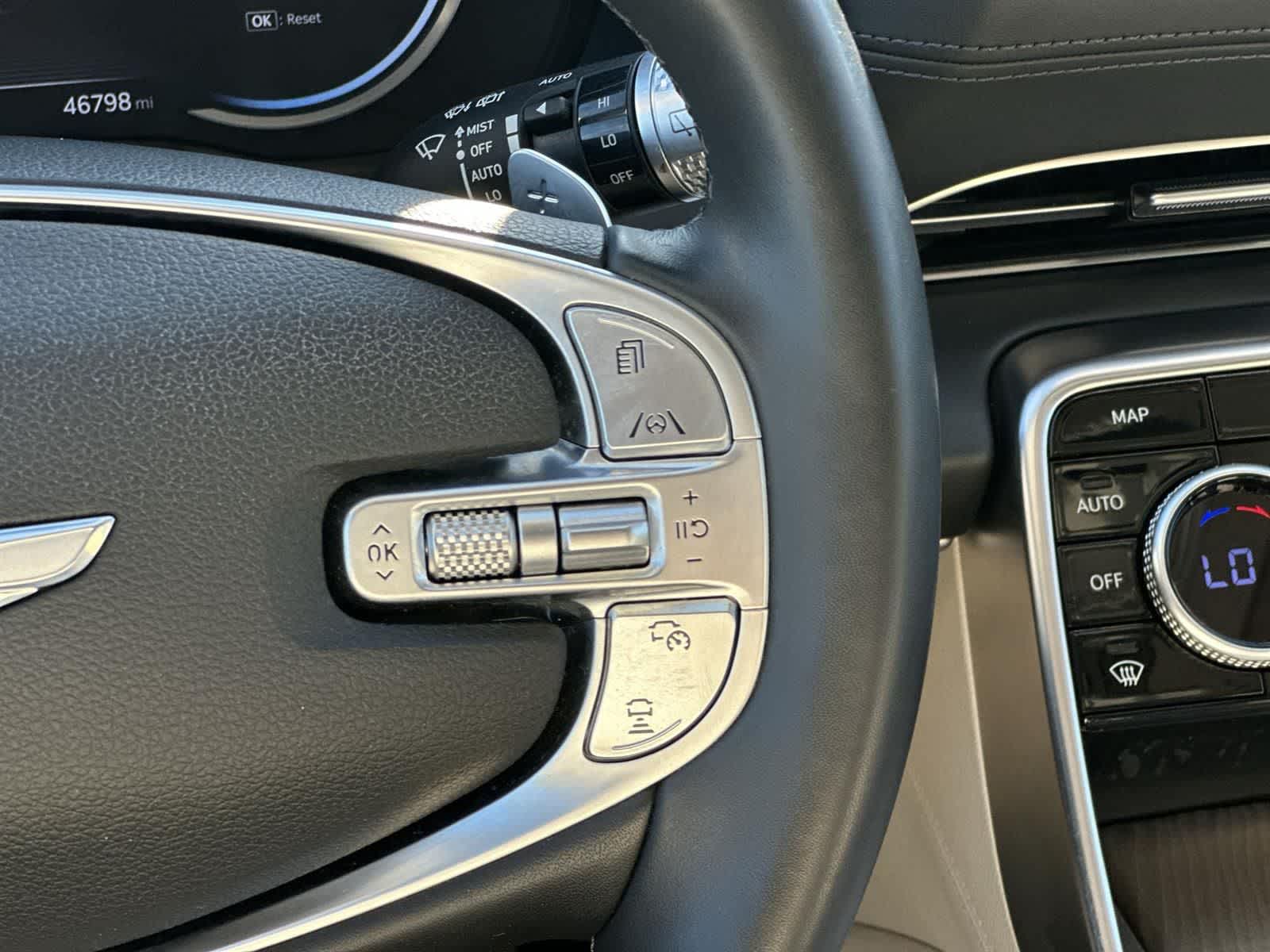Thumbnail: 2022 Genesis GV80 - 12