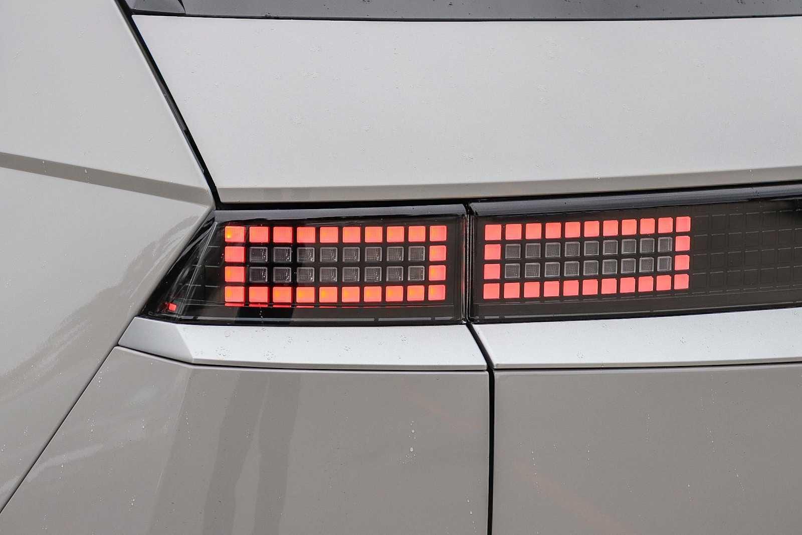 Thumbnail: 2026 Hyundai Ioniq 5 - 9