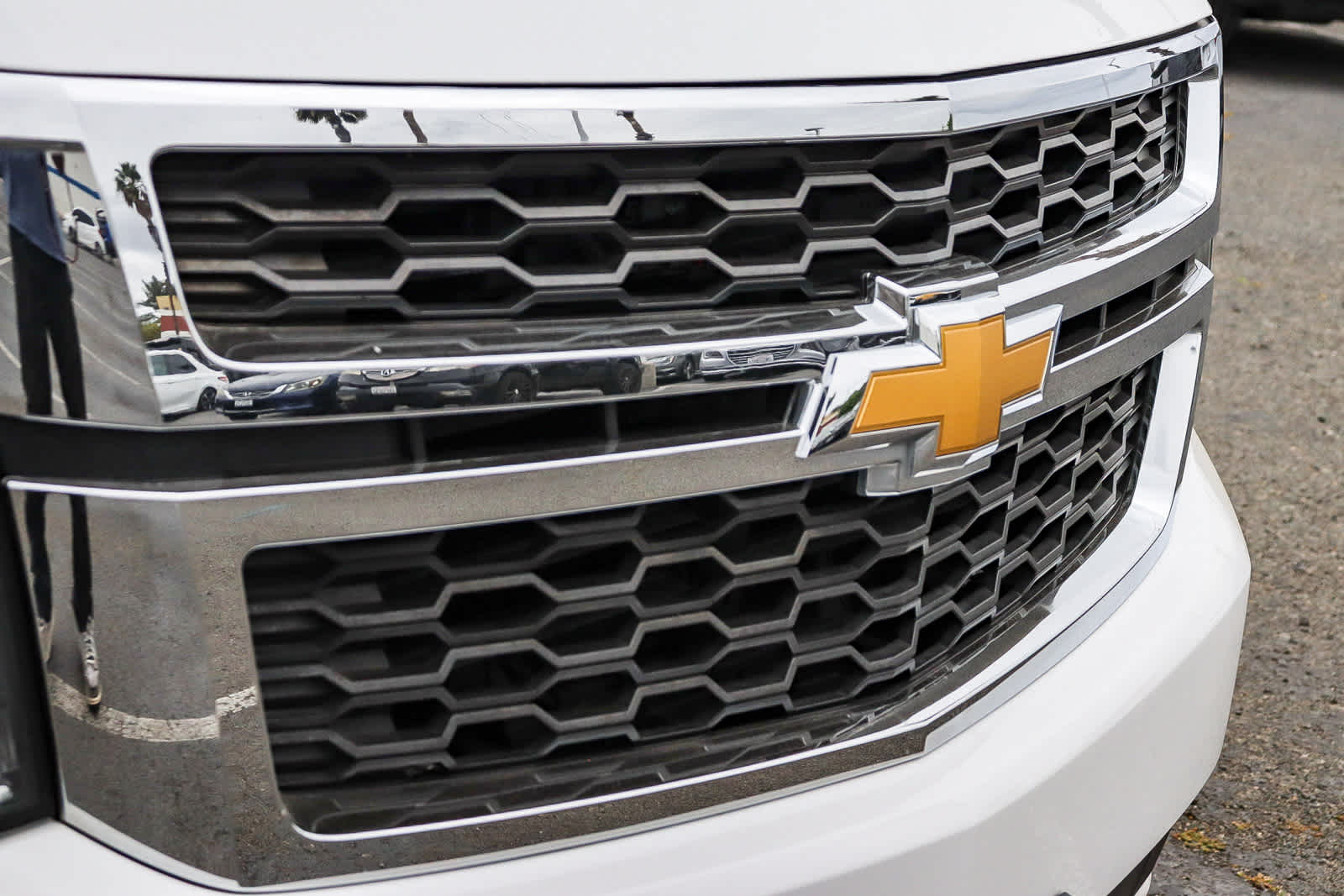 Thumbnail: 2017 Chevrolet Suburban - 5
