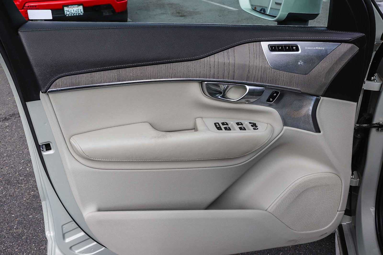 Thumbnail: 2020 Volvo XC90 - 23