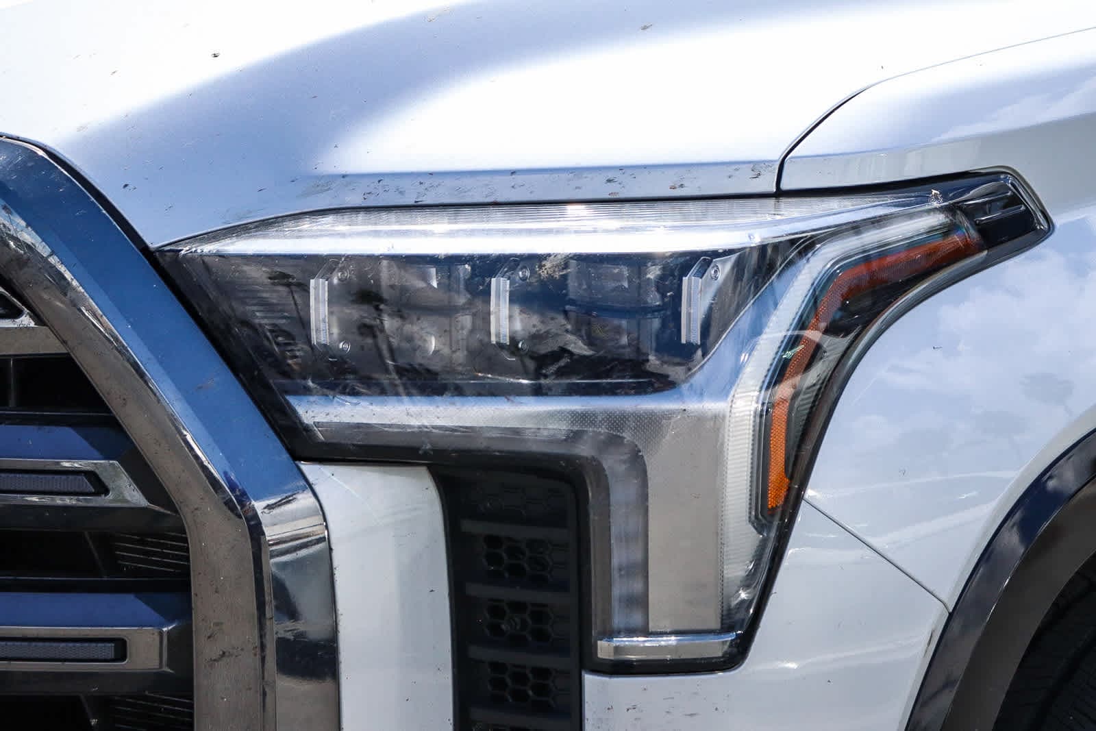 2023 Toyota Tundra Platinum Hybrid photo 2