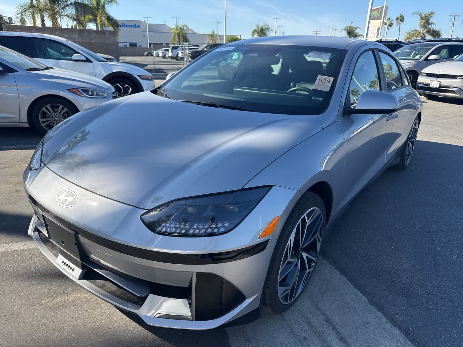 Thumbnail: 2023 Hyundai Ioniq 6 - 8