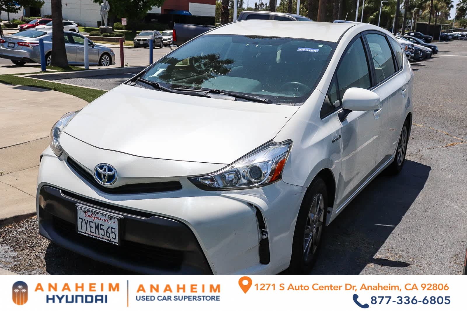 2017 Toyota Prius v Two -
                  Anaheim, CA