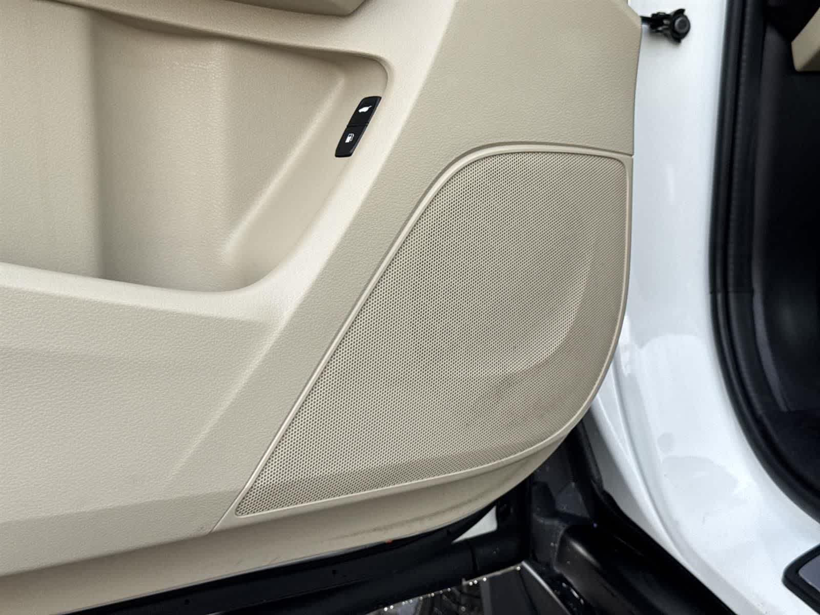 Thumbnail: 2019 Acura MDX - 36