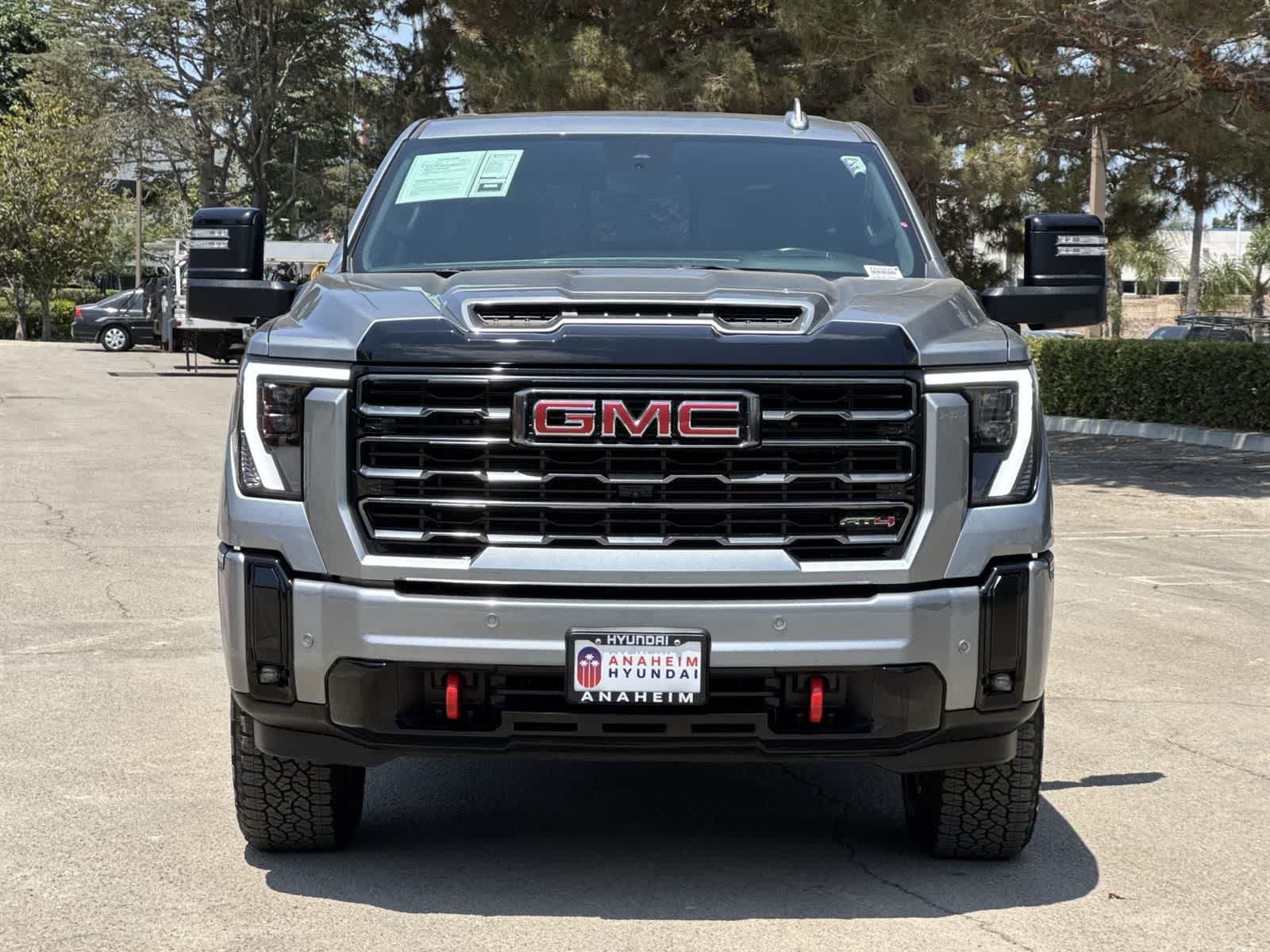 2024 Gmc Sierra HD AT4 photo 2