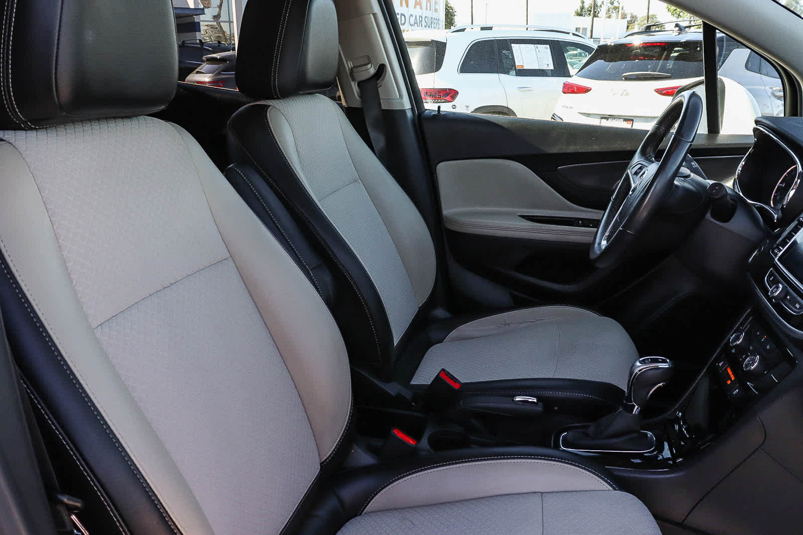 Thumbnail: 2019 Buick Encore - 21