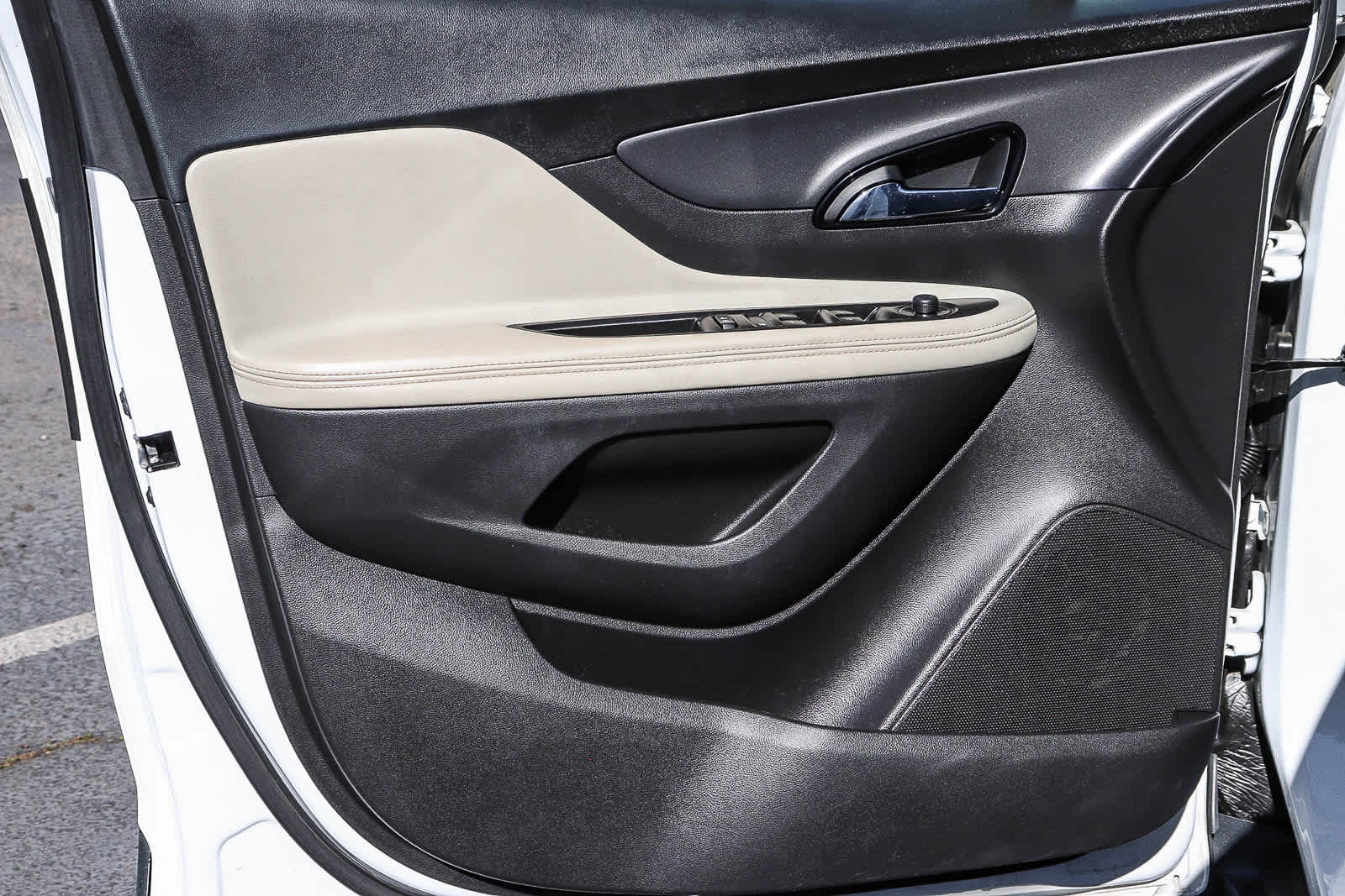 Thumbnail: 2019 Buick Encore - 24