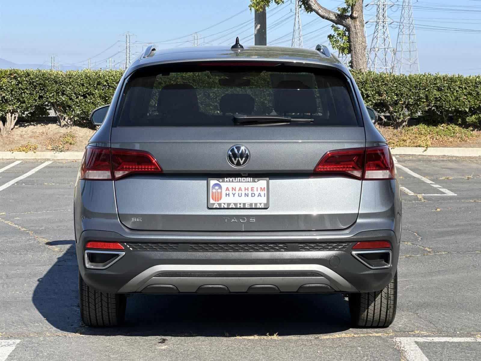 Thumbnail: 2024 Volkswagen Taos - 4