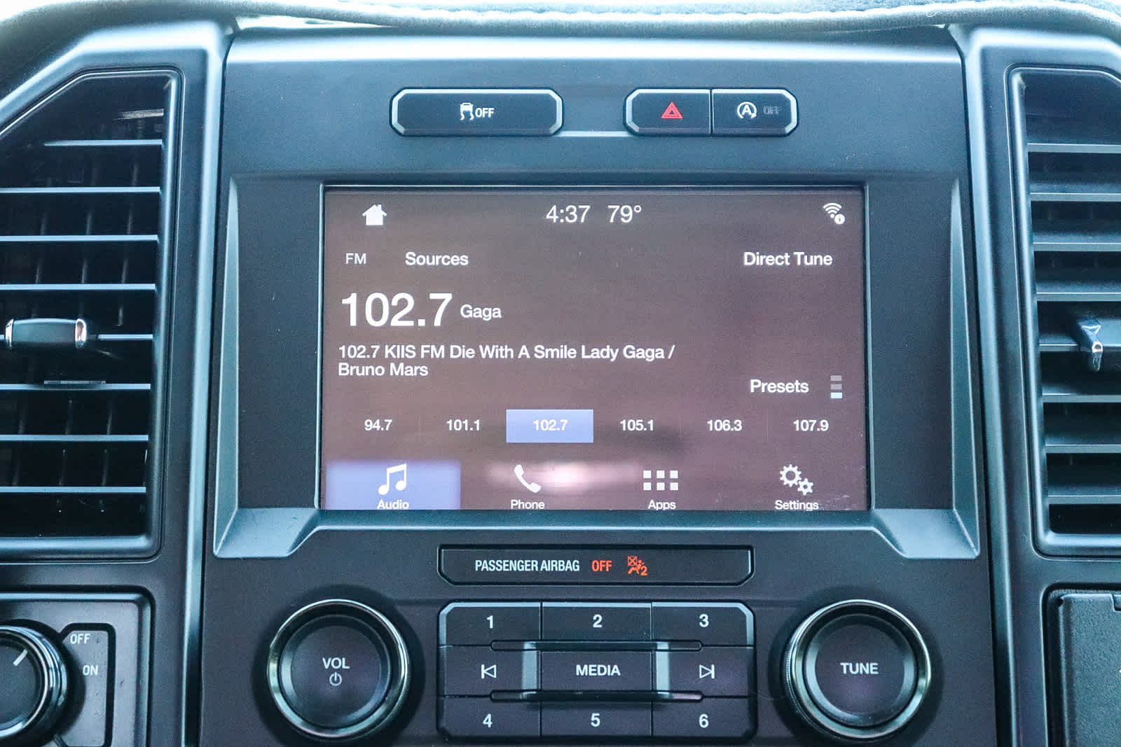 Thumbnail: 2017 Ford F-150 - 15