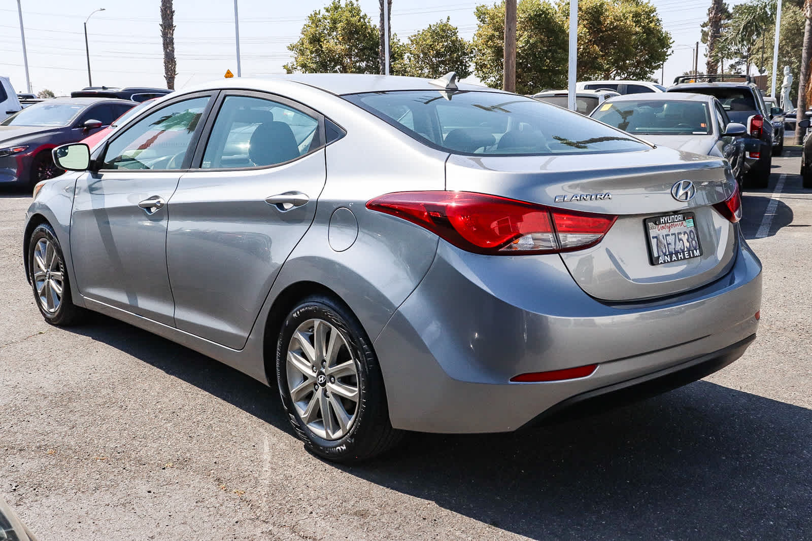 Thumbnail: 2014 Hyundai Elantra - 9