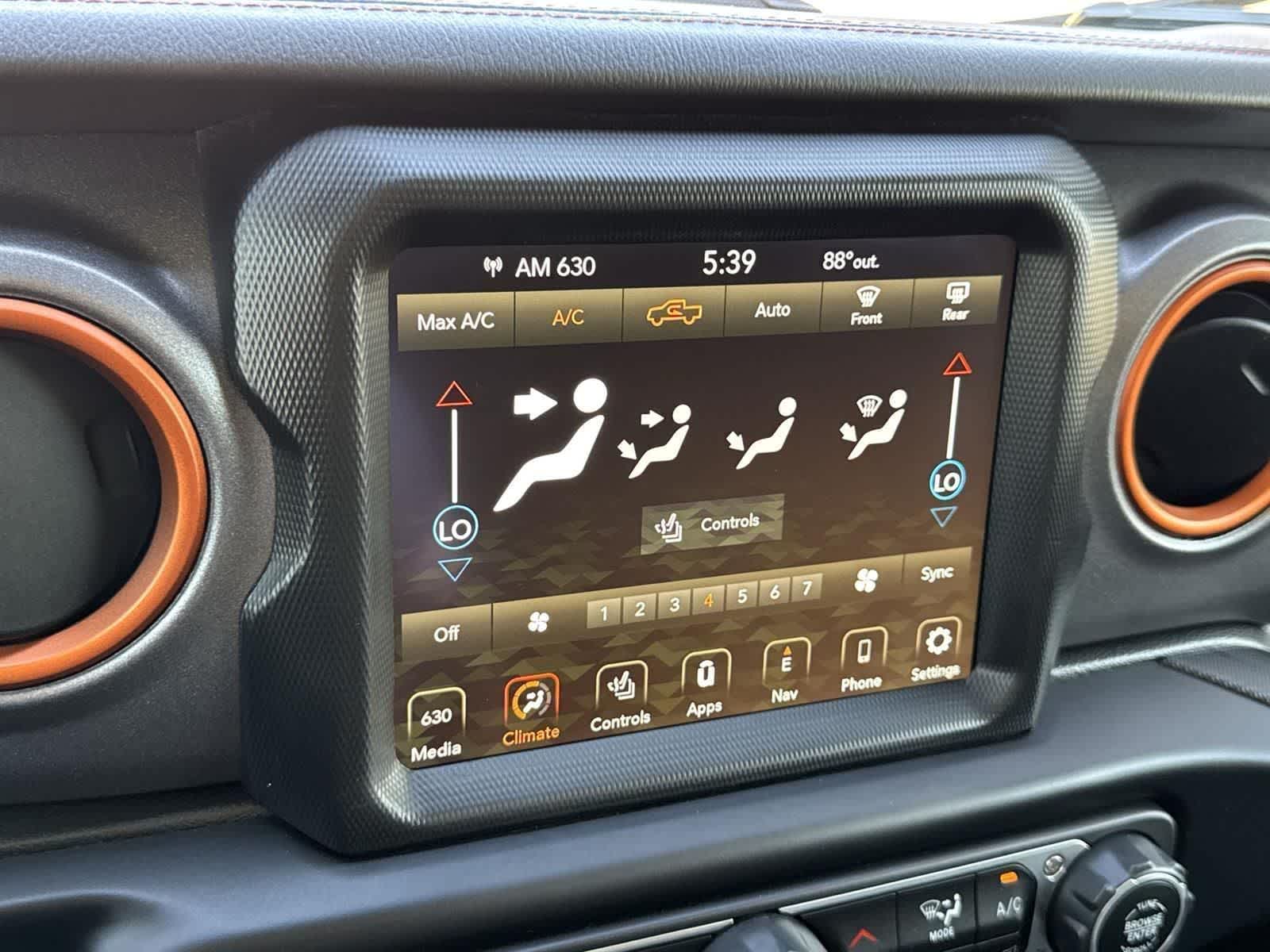 Thumbnail: 2023 Jeep Gladiator - 13