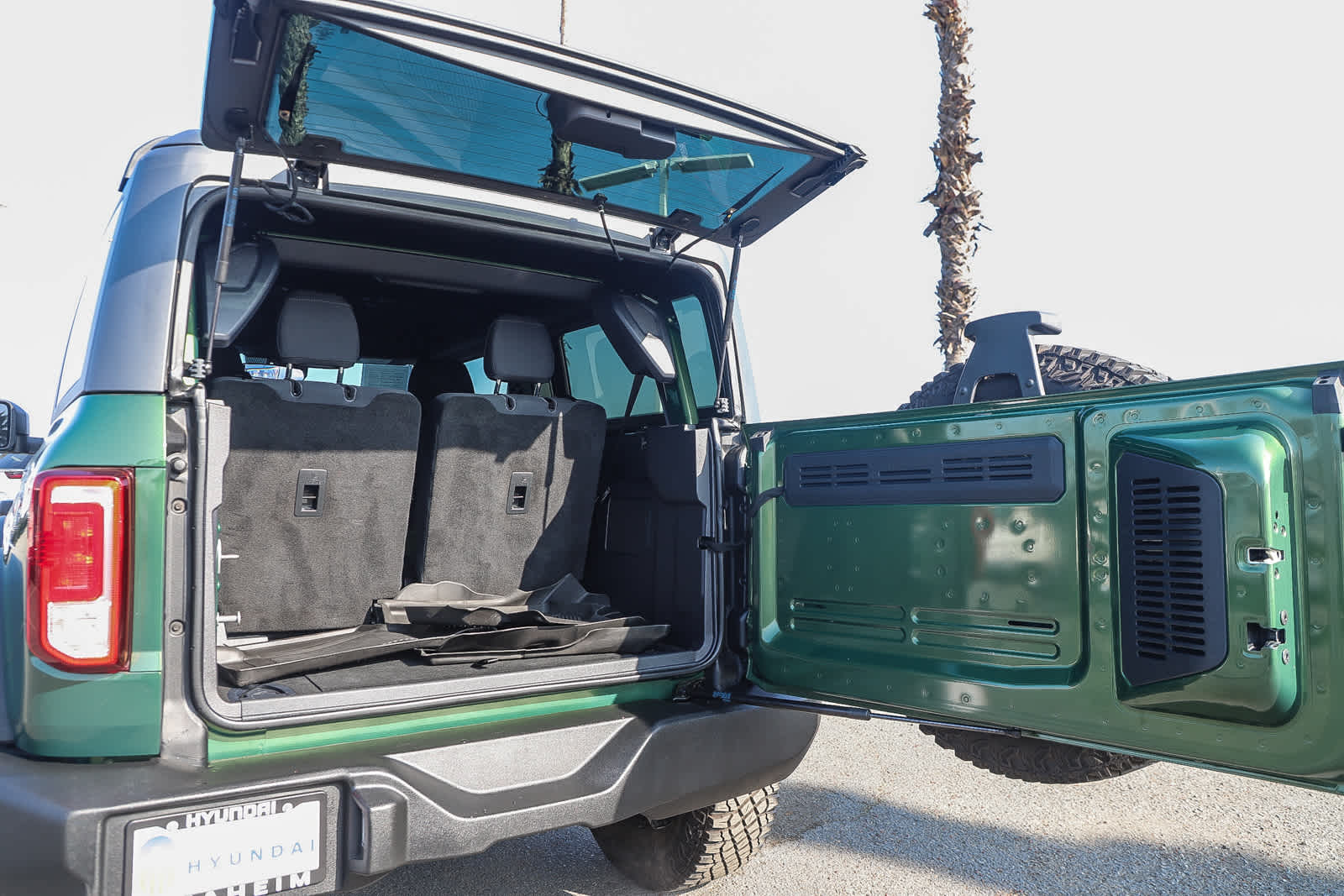 Thumbnail: 2023 Ford Bronco - 33