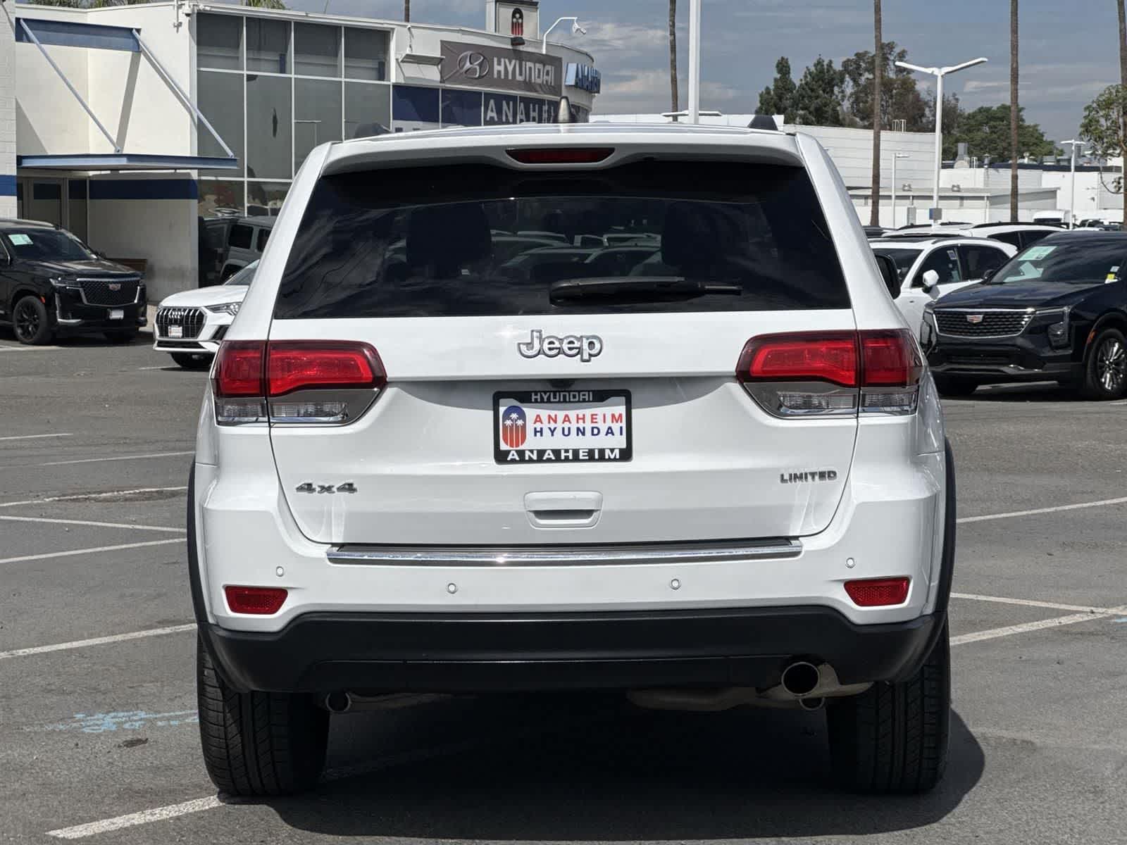 Thumbnail: 2022 Jeep Grand Cherokee - 4