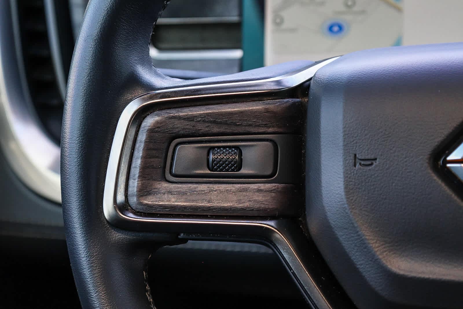 Thumbnail: 2023 Rivian R1S - 18