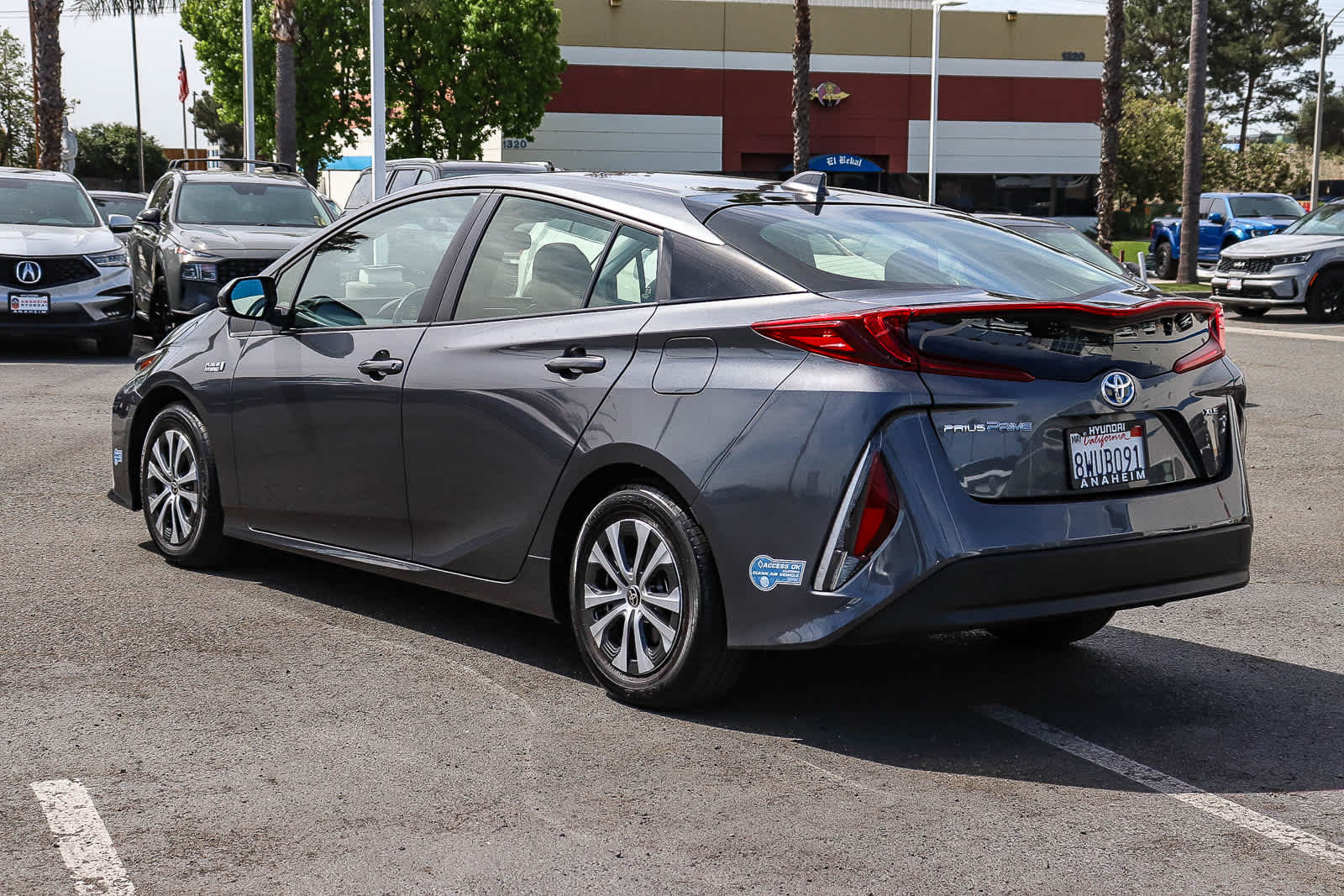 2021 Toyota Prius Prime XLE photo 3