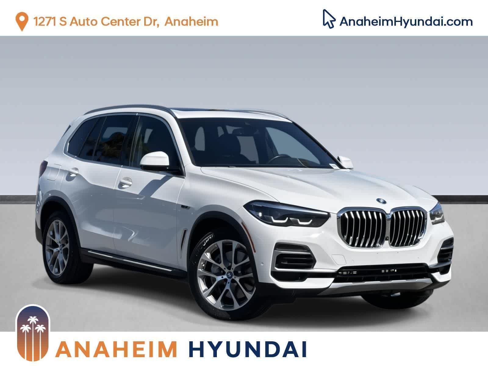 2023 BMW X5 45e's photo