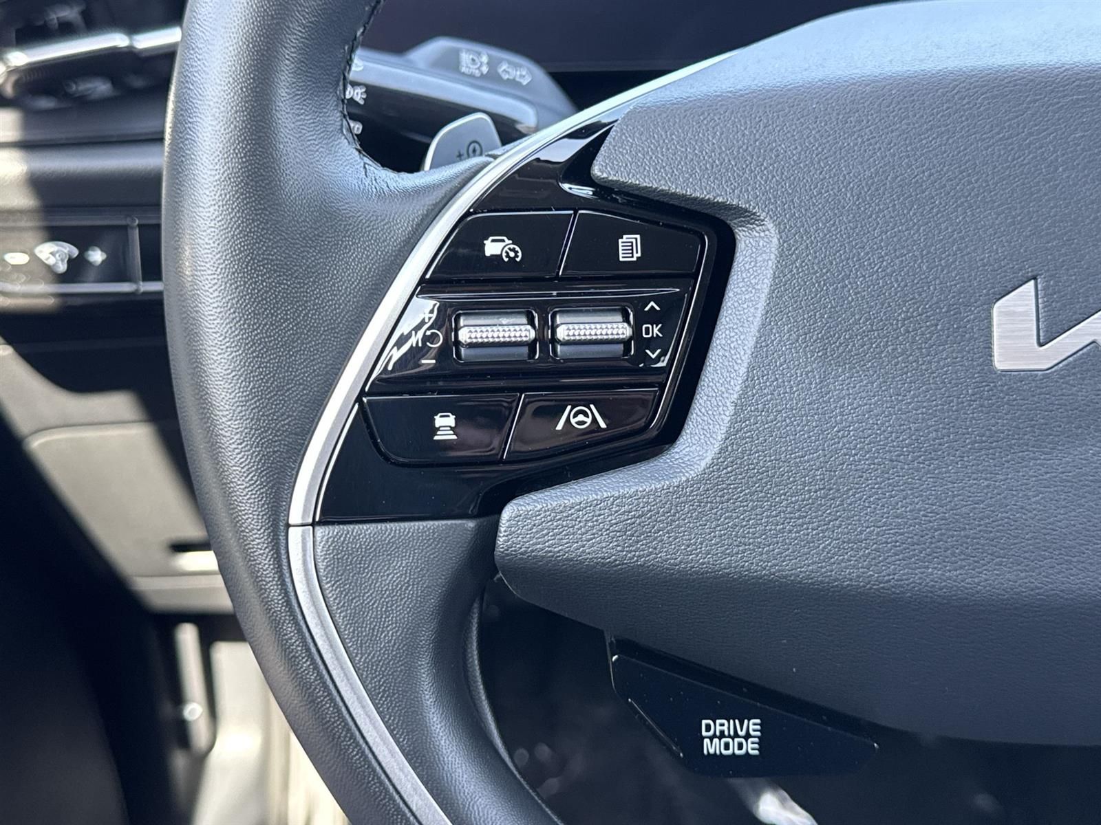 Thumbnail: 2024 Kia Niro - 10