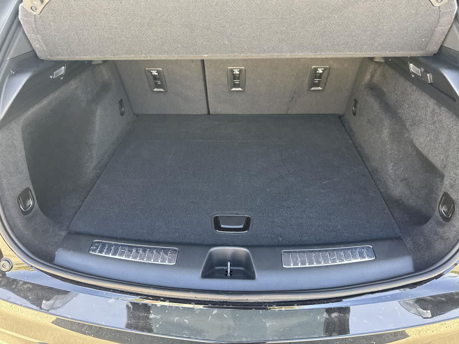 Thumbnail: 2025 Cadillac XT4 - 34